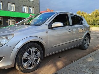 2007 Opel Astra H Рестайлинг, серебристый, 360000 рублей, вид 4