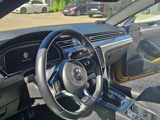 2019 Volkswagen Arteon I, жёлтый, 3000000 рублей, вид 2