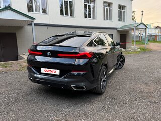 2021 BMW X6 40i III (G06), синий, 8400000 рублей, вид 5