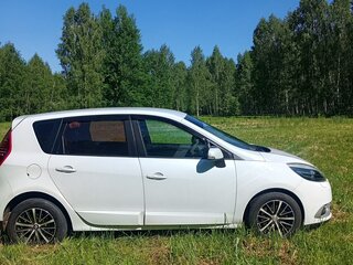 2011 Renault Scenic III, белый, 700000 рублей, вид 4