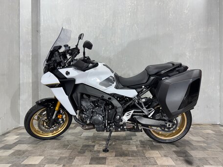2023 Yamaha MT-09 Tracer (FJ-09), белый, 1410000 рублей, вид 2