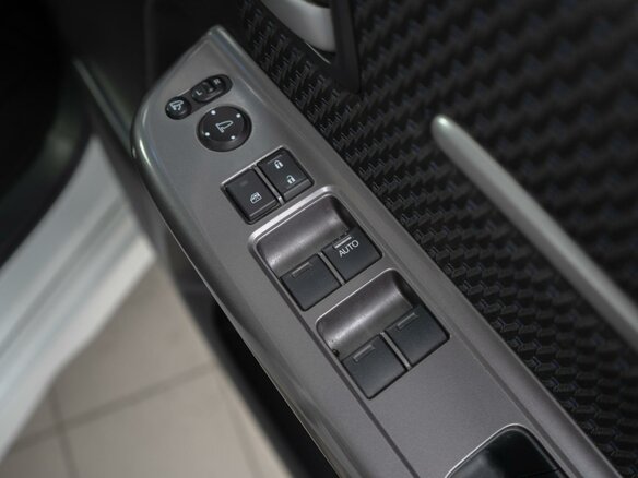 2016 Honda Stepwgn Spada V, белый - вид 12