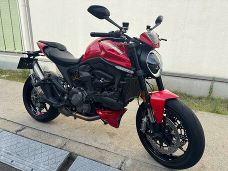 2023 Ducati Monster 937, красный, 877000 рублей, вид 2