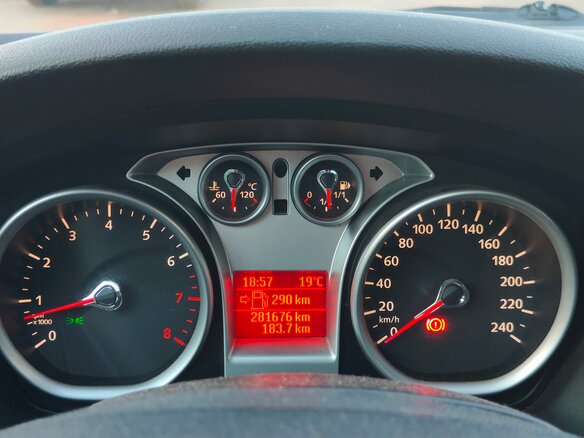 2008 Ford Focus II Рестайлинг, фиолетовый - вид 12