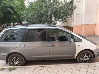 2004 Volkswagen Sharan I Рестайлинг 2, серый, 480000 рублей, вид 2