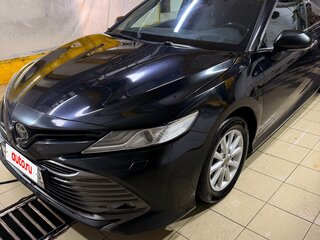 2020 Toyota Camry VIII (XV70), чёрный, 2750000 рублей, вид 1