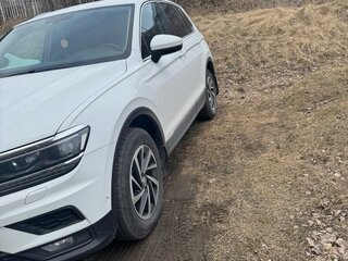 2018 Volkswagen Tiguan II, белый, 2700000 рублей, вид 2