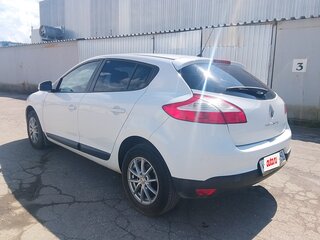 2014 Renault Megane III Рестайлинг, белый, 780000 рублей, вид 3