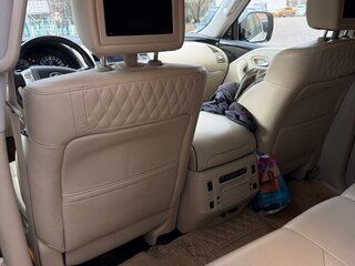 2018 Infiniti QX80 I Рестайлинг 2, белый, 4000000 рублей, вид 5