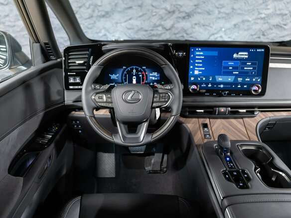 2026 Lexus LM 350h II, чёрный - вид 11