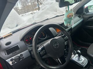 2008 Opel Astra GTC H Рестайлинг, красный, 500000 рублей, вид 5
