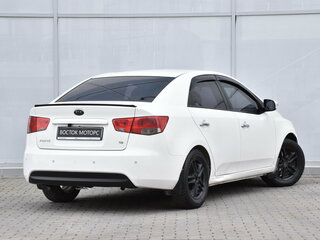2010 Kia Forte I, белый, 695000 рублей, вид 3