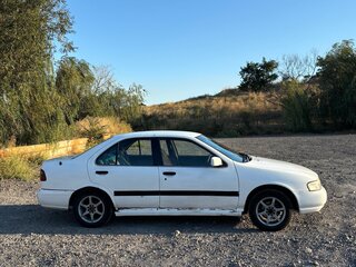 1996 Nissan Sunny B14, белый, 250000 рублей, вид 3
