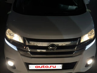 2017 Nissan Dayz I Рестайлинг, белый, 740000 рублей, вид 2