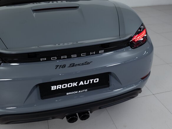2025 Porsche Boxster IV 718 (982), серый, 12590000 рублей - вид 28