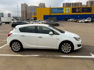2012 Opel Astra J Рестайлинг, белый, 720000 рублей, вид 4