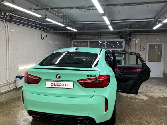 2017 BMW X6 M II (F86), зелёный, 3900000 рублей - вид 2