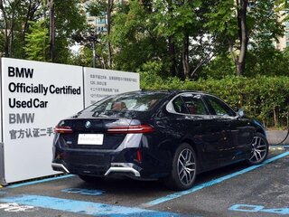 2026 BMW i5 Long eDrive35L, синий, 6666666 рублей, вид 5