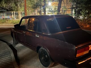 2005 Lada (ВАЗ) 2107, красный, 110000 рублей, вид 2