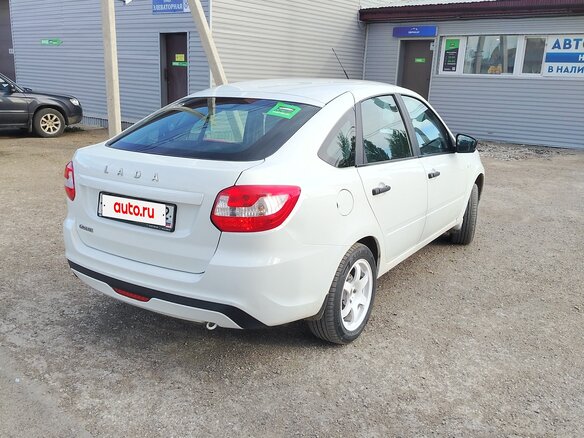 2019 Lada (ВАЗ) Granta I Рестайлинг, белый, 350000 рублей - вид 5
