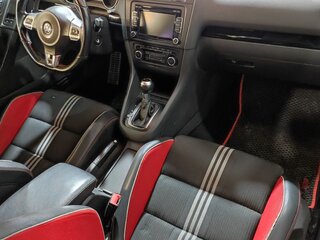 2011 Volkswagen Golf GTI VI, белый, 1400000 рублей, вид 4