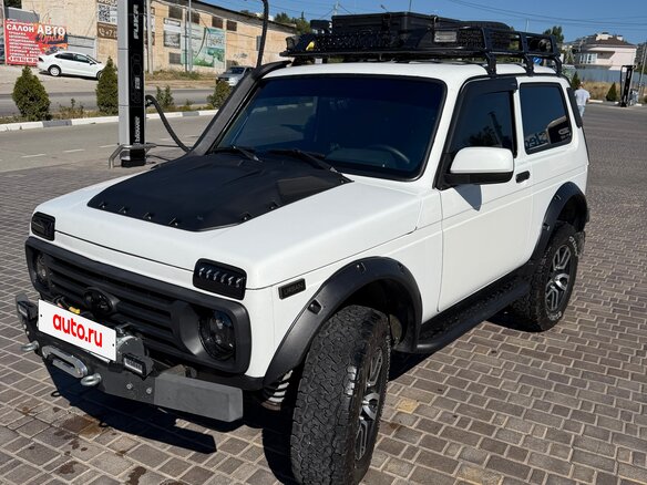 2016 Lada (ВАЗ) 2121 (4x4) Urban I Рестайлинг, белый - вид 2