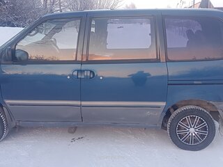 1993 Nissan Serena I (C23), синий, 299999 рублей, вид 3