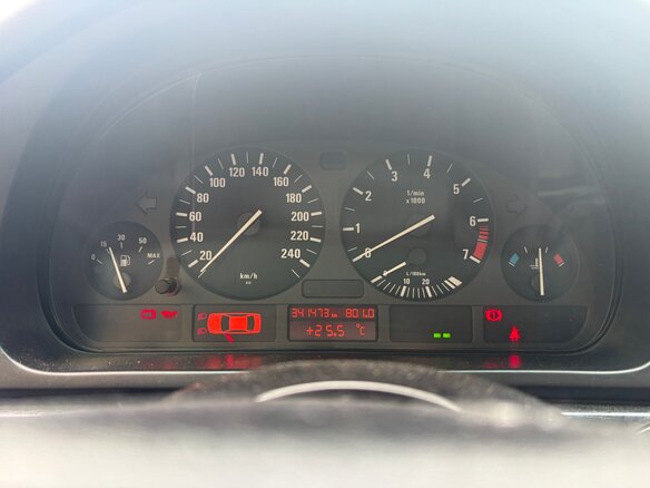 1998 BMW 5 серии 523i IV (E39), чёрный, 650000 рублей - вид 9