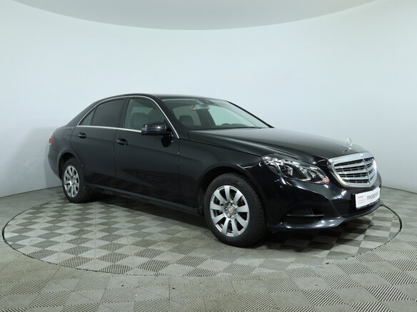 2014 Mercedes-Benz E-Класс 200 IV (W212, S212, C207) Рестайлинг, чёрный - вид 2