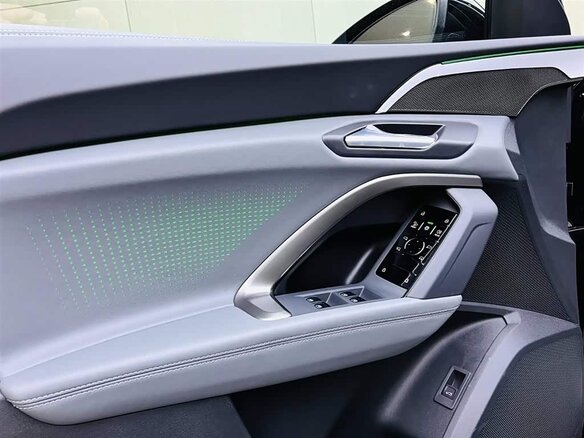 2025 Audi Q5 L III (GU), чёрный, 5590000 рублей - вид 6
