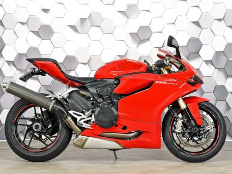 2012 Ducati 1199 Panigale, красный, 1099000 рублей, вид 3