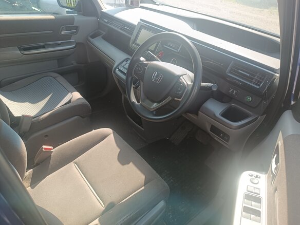 2015 Honda Stepwgn V, синий, 1193000 рублей - вид 4