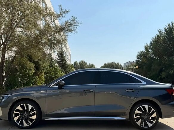 2023 Audi A3 35 TFSI Long IV (8Y), серый, 2400000 рублей - вид 5