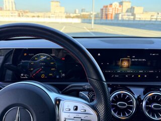 2019 Mercedes-Benz A-Класс 200 IV (W177), серебристый, 3100000 рублей, вид 4