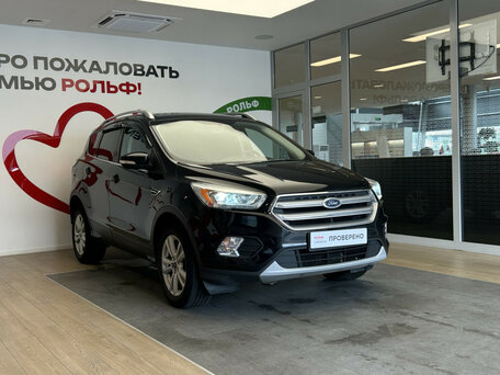 2017 Ford Kuga II Рестайлинг, чёрный, 1510000 рублей, вид 3