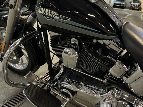 2009 Harley-Davidson Fat Boy, чёрный, 985000 рублей, вид 4