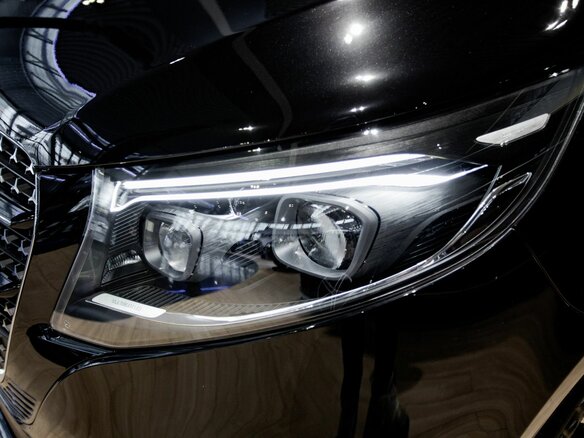2026 Mercedes-Benz V-Класс Long 300 d длинный III (W447) Рестайлинг 2, чёрный, 31100000 рублей - вид 11