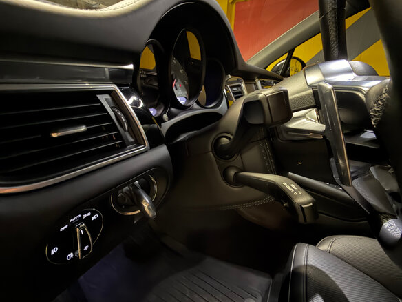 2015 Porsche Macan S I, чёрный, 4800000 рублей - вид 15
