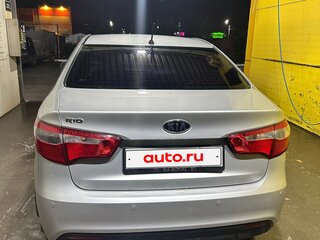 2012 Kia Rio 4-speed III, серебристый, 860000 рублей, вид 4