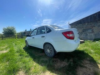 2012 Lada (ВАЗ) Granta I, белый, 377000 рублей, вид 3