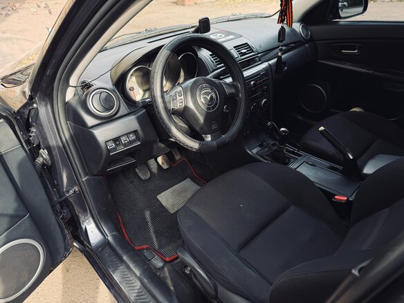 2006 Mazda 3 I (BK) Рестайлинг, чёрный, 415000 рублей - вид 8