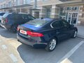 2017 Jaguar XE I, синий, 1700000 рублей - вид 3