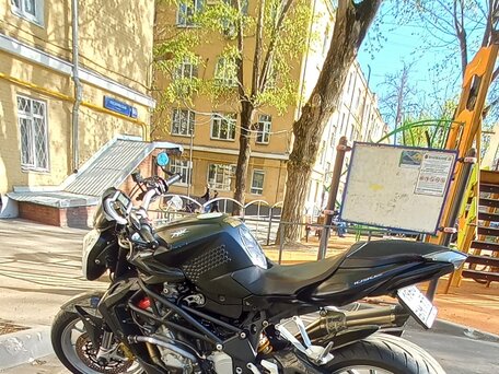 2013 MV Agusta Brutale 1090, чёрный, 480000 рублей, вид 2