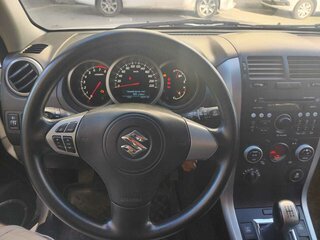 2011 Suzuki Grand Vitara II Рестайлинг, белый, 2700000 рублей, вид 5