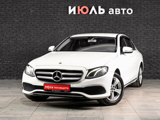 2017 Mercedes-Benz E-Класс 200 V (W213, S213, C238), белый, 2500000 рублей, вид 1
