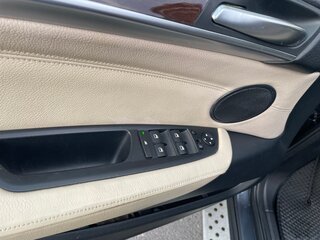 2012 BMW X5 30d II (E70) Рестайлинг, серый, 1950000 рублей, вид 4
