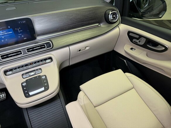 2024 Mercedes-Benz V-Класс Extra Long 300 d экстра длинный III (W447) Рестайлинг 2, чёрный, 16500000 рублей - вид 16