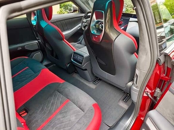 2026 Xiaomi YU7 GT, красный - вид 7
