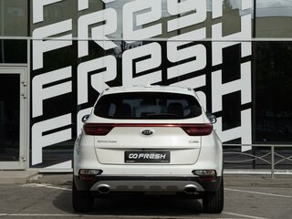 2018 Kia Sportage IV, белый, 1970000 рублей, вид 4