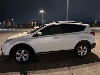 2015 Toyota RAV4 IV (XA40), белый, 2300000 рублей, вид 5